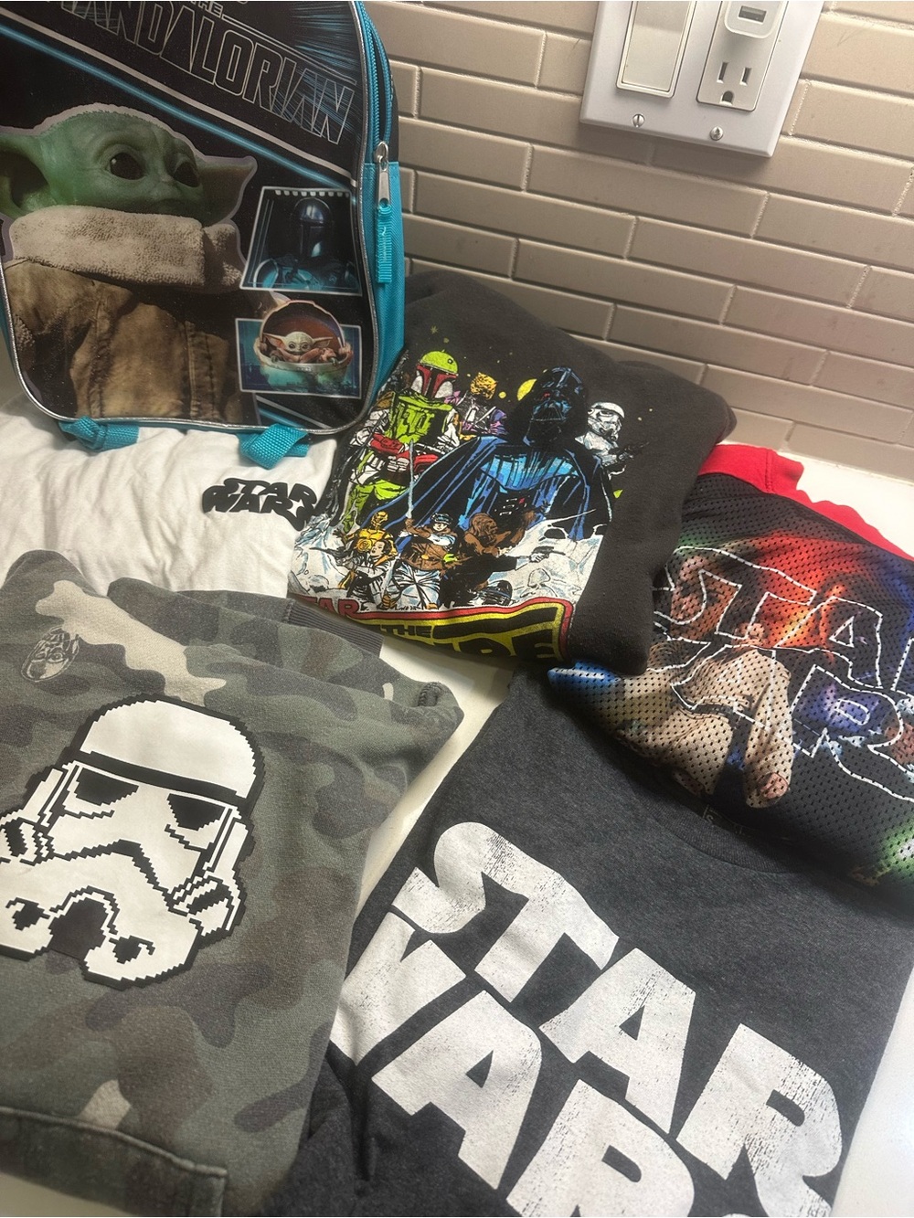 Star Wars Graphic Hoodie Tee Bundle with The Yoda Small Backpack Set of 6